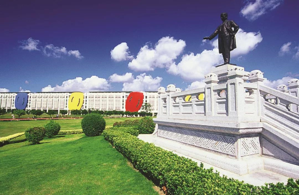 中山大學(xué)珠海校區(qū)（來源：《珠海市志》）.jpg