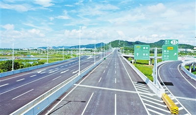 鶴港高速二期有望9月底具備通車條件。.jpg