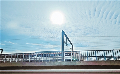 tqb1228003_005_01_b.jpg