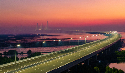 黃茅海跨海通道。.jpg